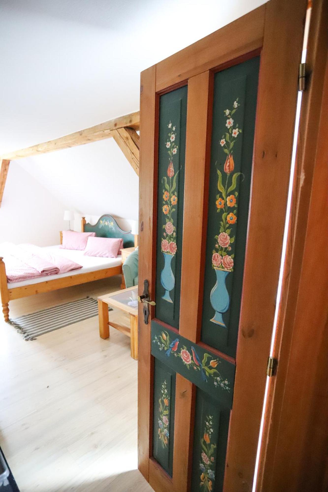 Penzion Na Gruntu Lipna Экстерьер фото